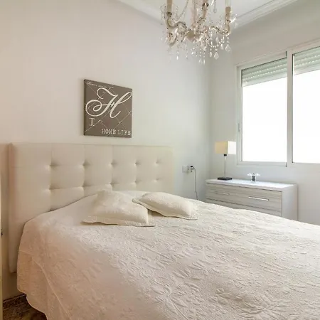 Apartment Cozy In With Kitchenette