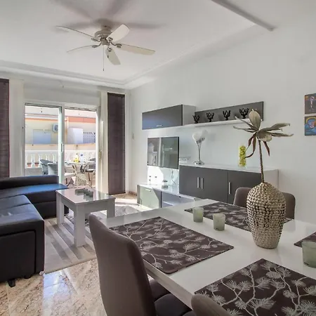 Apartment Cozy In With Kitchenette Torrevieja